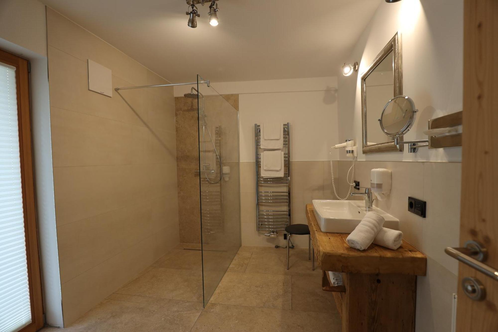 Pension & Appartements Ronacherhof 바트키르히하임 외부 사진